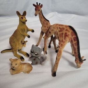 Vintage Felt Flocked Lot Of 5 Animals Giraffe Kangaroo Lion Racoon Hong Kong